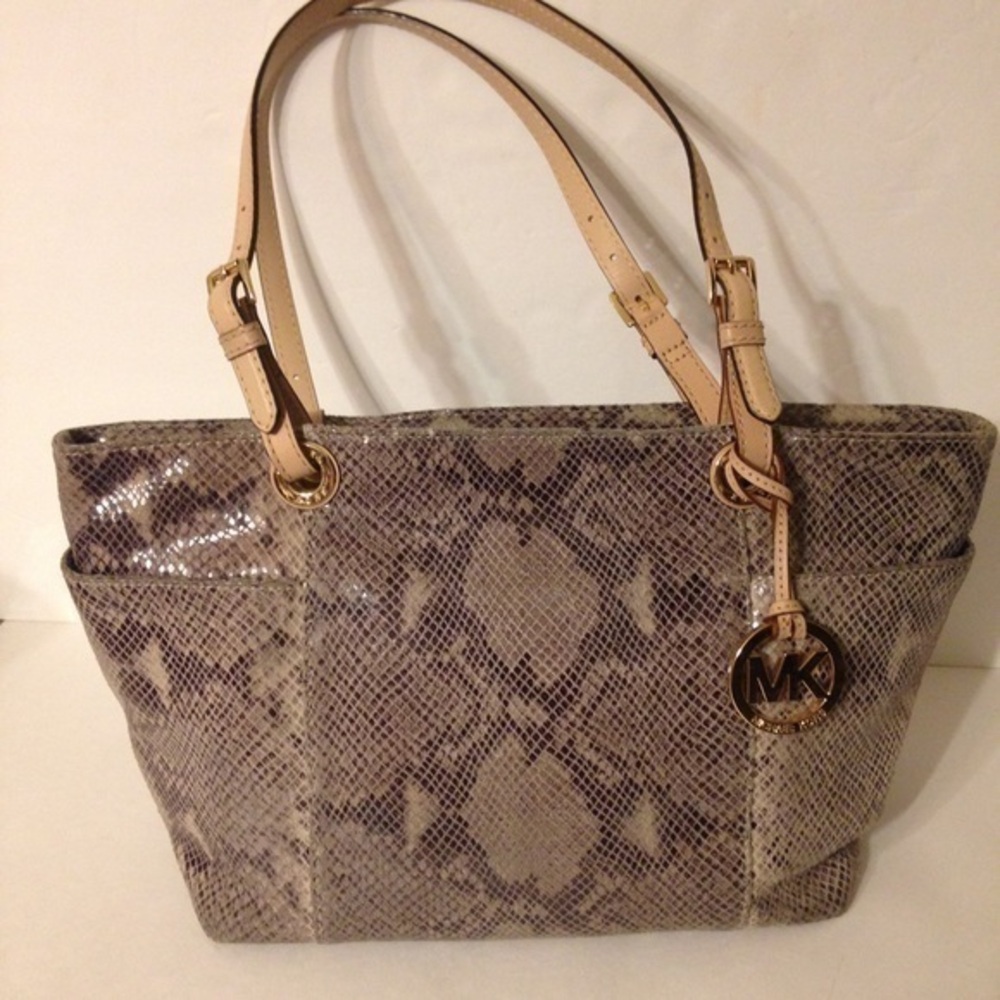 👛 MICHAEL KORS 👛 python snakeskin embossed tote
